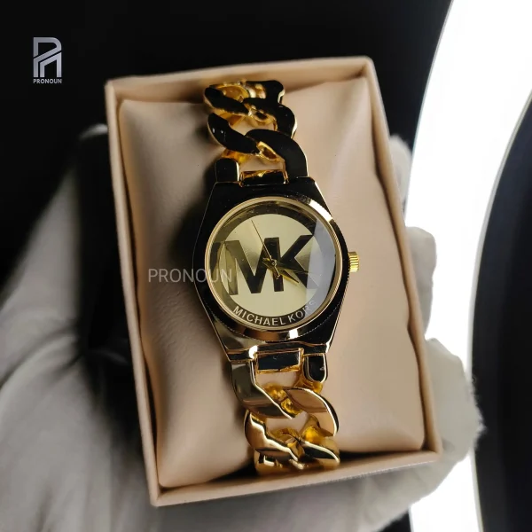 MICHAEL KORS Stainless Steel fashionable Women watches 🧕🥀 - Image 4